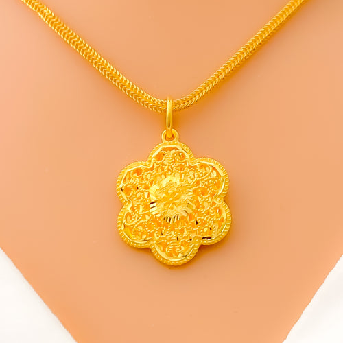 22k-gold-Dazzling Filigree Flower Pendant 