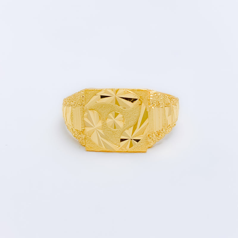 Trendy Symmetrical Men's 22k Gold Ring