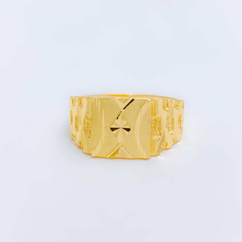 Modern Men's 22k Gold Ring