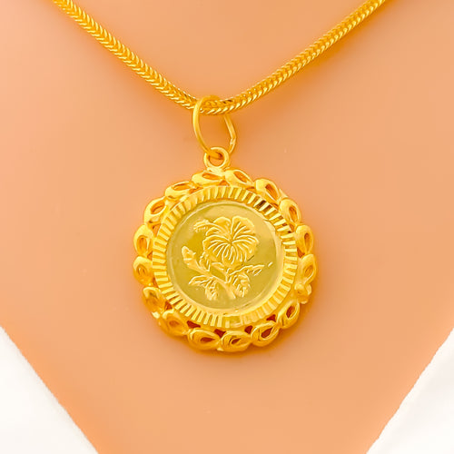 22k-gold-Intricate Curved Coin Pendant 