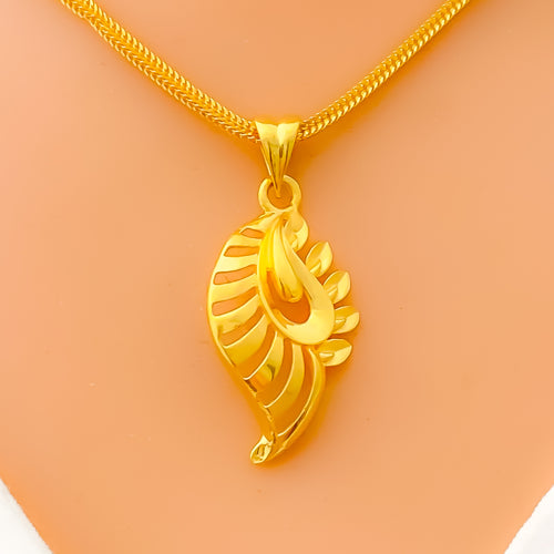 22k-gold-Refined Paisley Accented Pendant 