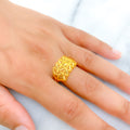 22k-gold-Dazzling Zig-Zag Leaf Ring