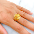 22k-gold-classy-reflective-striped-ring