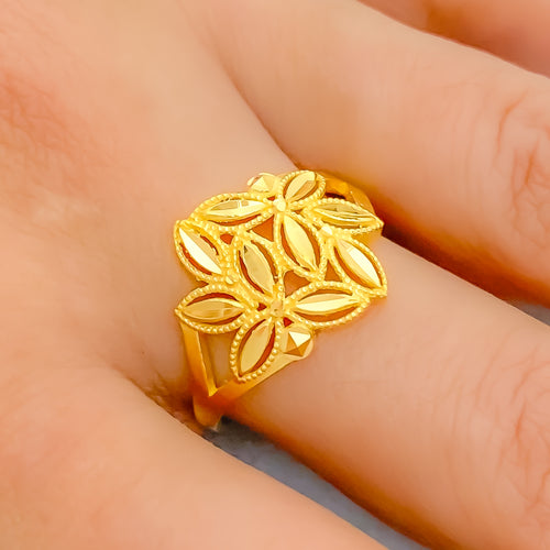 22k-gold-shimmering-symmetrical-leaf-ring