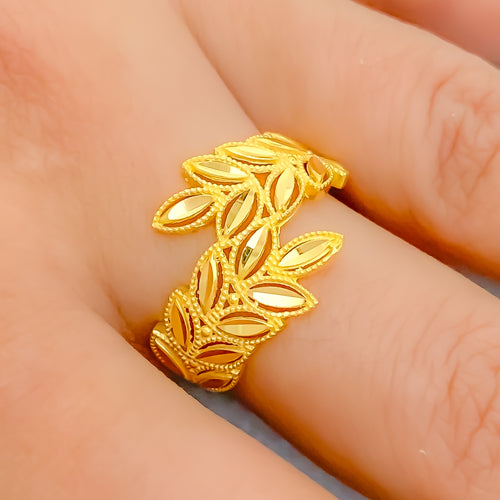 22k-gold-sleek-evergreen-layered-ring