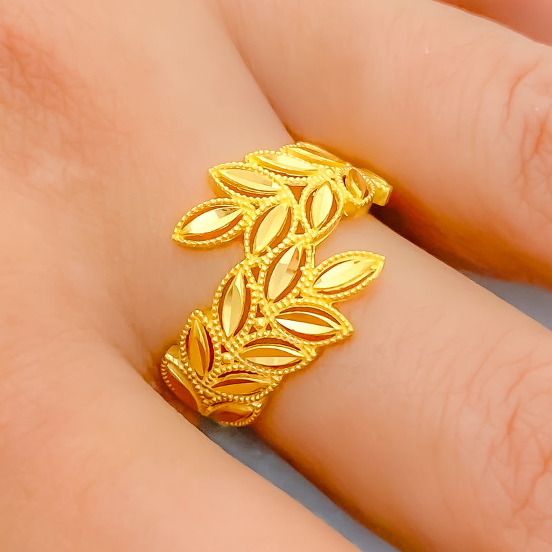 22k-gold-everyday-draped-leaf-ring