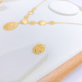 Contemporary lightweight Necklace Set