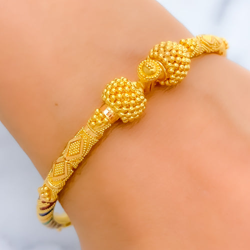 22k-gold-Vibrant Traditional Meenakari Cuff