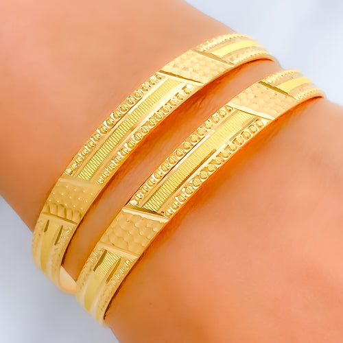 22k-gold-Traditional Machine Cut Striped Bangles