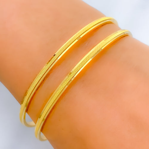 22k-gold-Chic Dual Finish Timeless Bangles