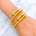 22k-gold-Magnificent Traditional Pipe Bangles