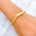 22k-gold-Sleek Shiny Striped Cuff