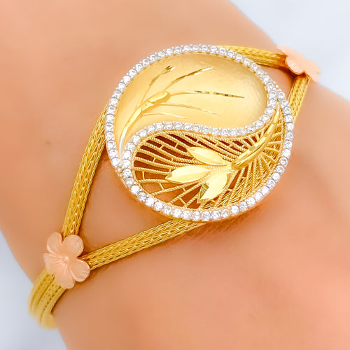 22k-gold-unique-yin-yang-accented-bangle-bracelet