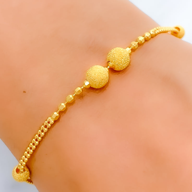 22k-gold-graceful-beaded-bracelet