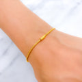 22k-gold-delicate-noble-bracelet