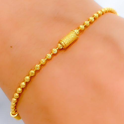 22k-gold-vibrant-trendy-bracelet