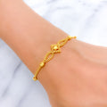 22k-gold-fashionable-sleek-bracelet