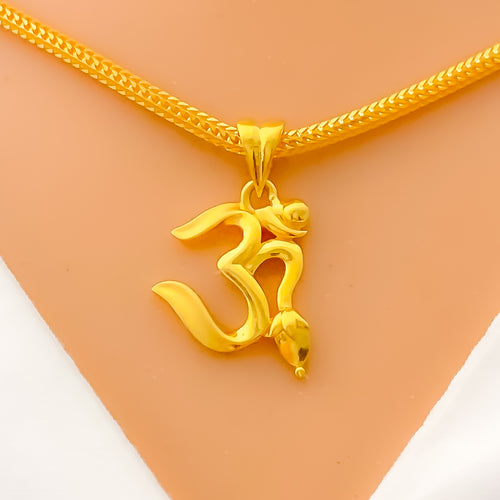 22k-gold-Flower Accented OM Pendant 