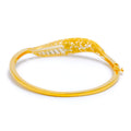 22k-gold-glistening-high-finish-bangle-bracelet