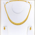 Magnificent Tapered Leaf Necklace Set