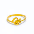 22k-gold-graceful-leaf-ring