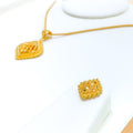 Intricate Traditional Reflective 22k Gold Pendant Set