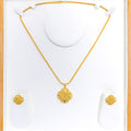 Evergreen Floral Patterned 22k Gold Pendant Set