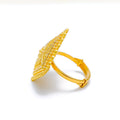 22k-gold-v-shaped-upscale-ring