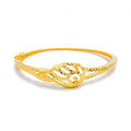 22k-gold-sparkling-shell-accented-bangle-bracelet