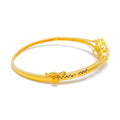 22k-gold-sparkling-shell-accented-bangle-bracelet