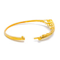 22k-gold-radiant-v-shaped-motif-bangle-bracelet