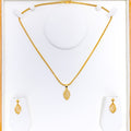 Chic Wired 22k Gold Pendant Set