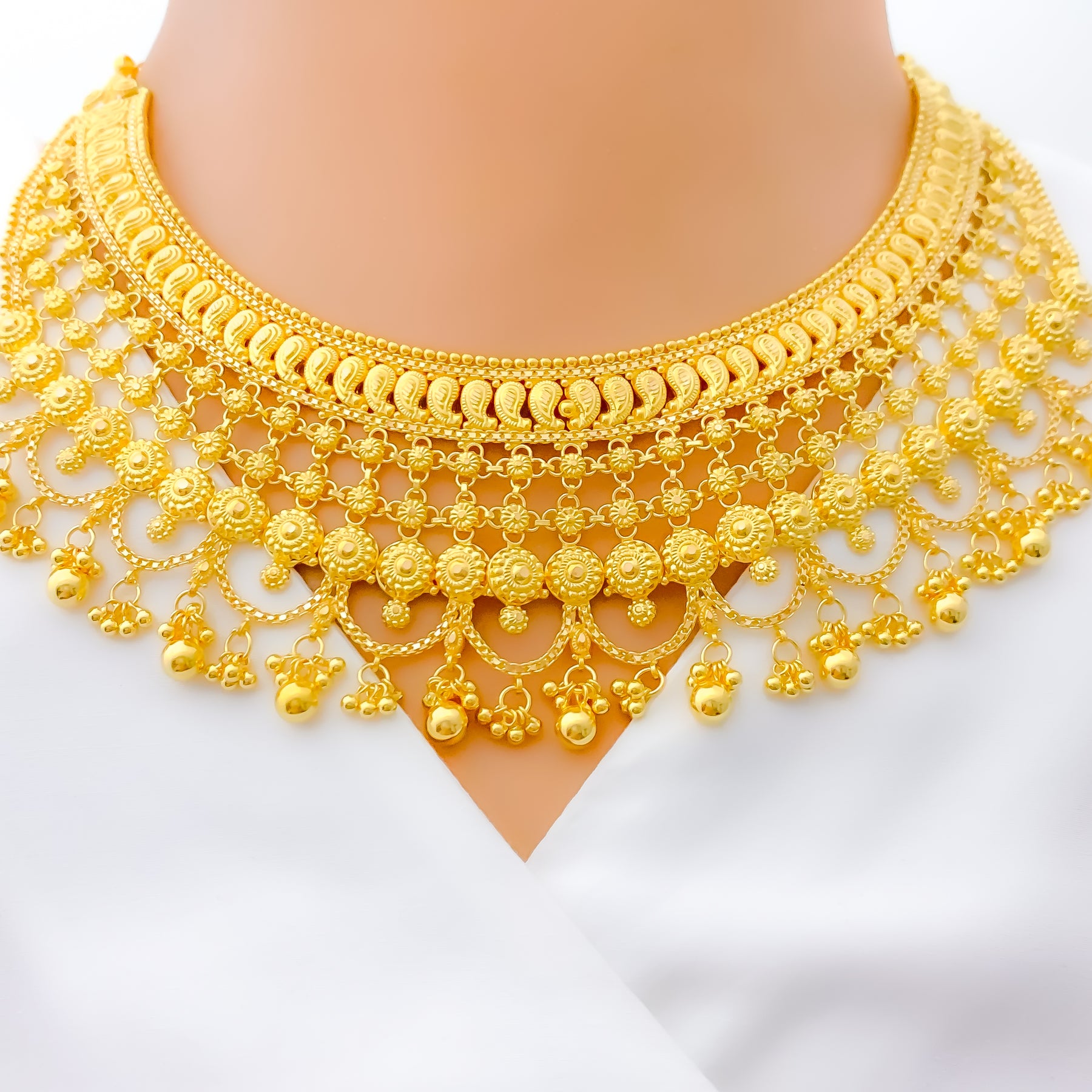 Tasseled Paisley Accented 22k Gold Bridal Necklace Set – Andaaz