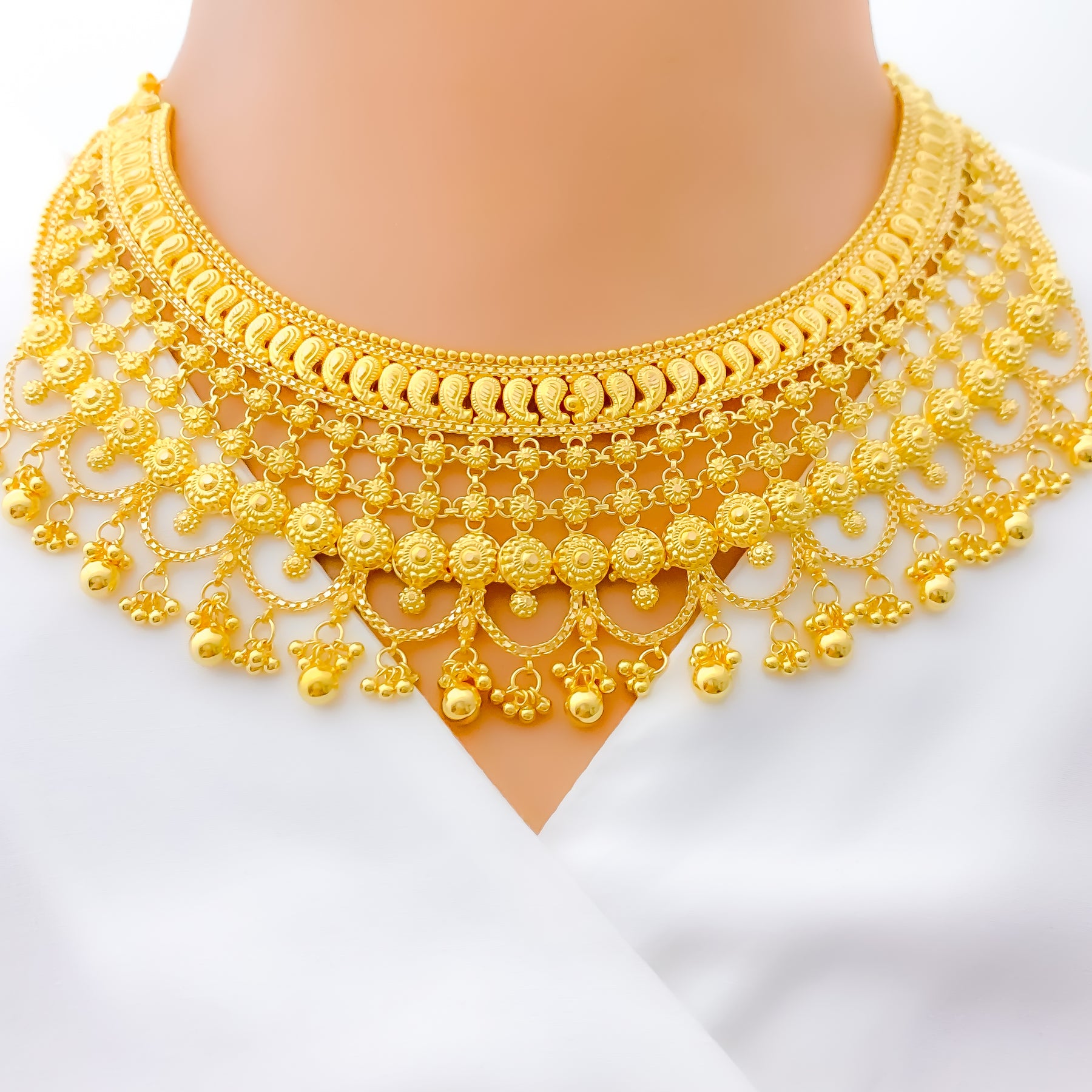 Tasseled Paisley Accented 22k Gold Bridal Necklace Set – Andaaz Tasseled Paisley Accented 22k Gold Bridal Necklace Set – Andaaz