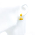 gold-traditional-chandelier-earrings