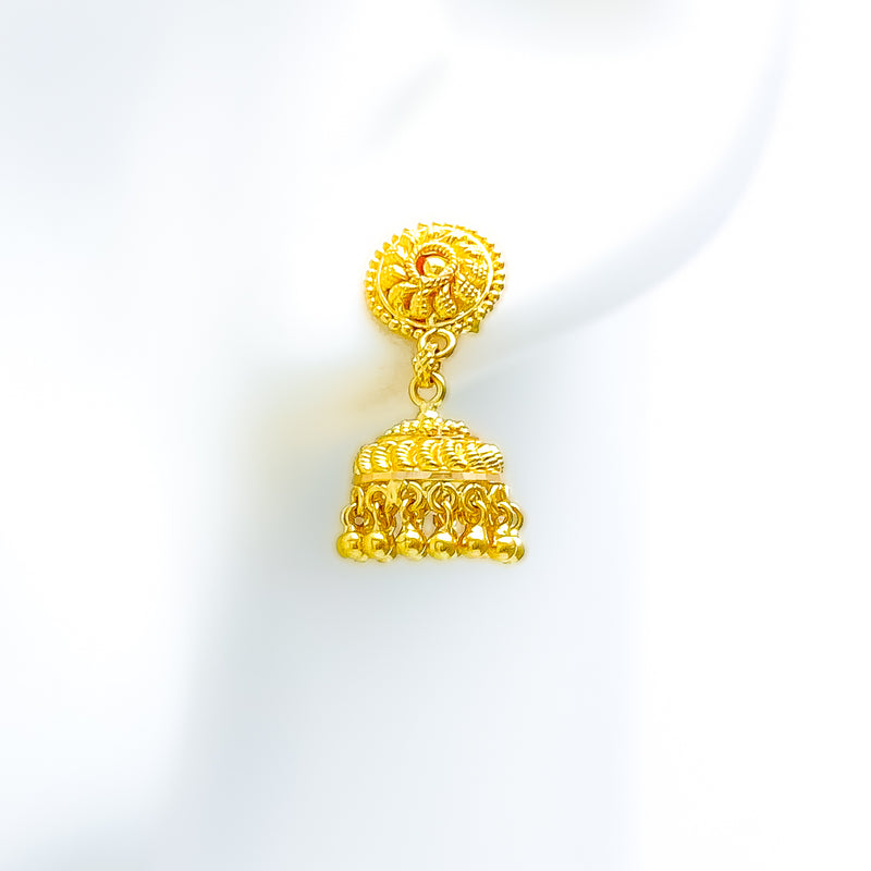 gold-chic-jhumki-earrings
