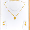 22k-gold-diamond-shaped-ornate-necklace-set