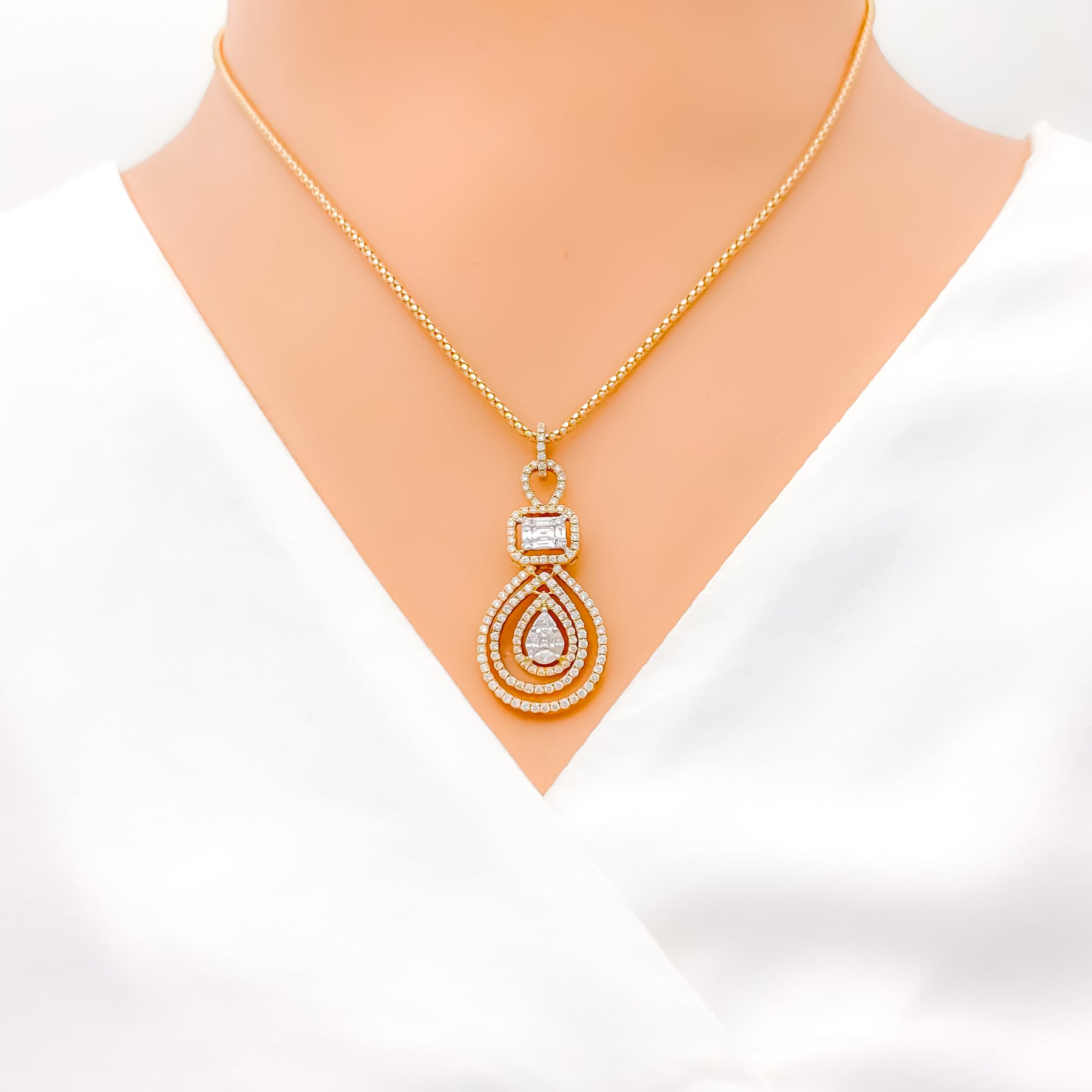 Modern diamond pendant set Clearance