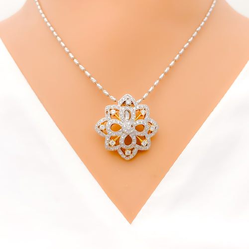 diamond-distinct-loop-diamond-pendant-set