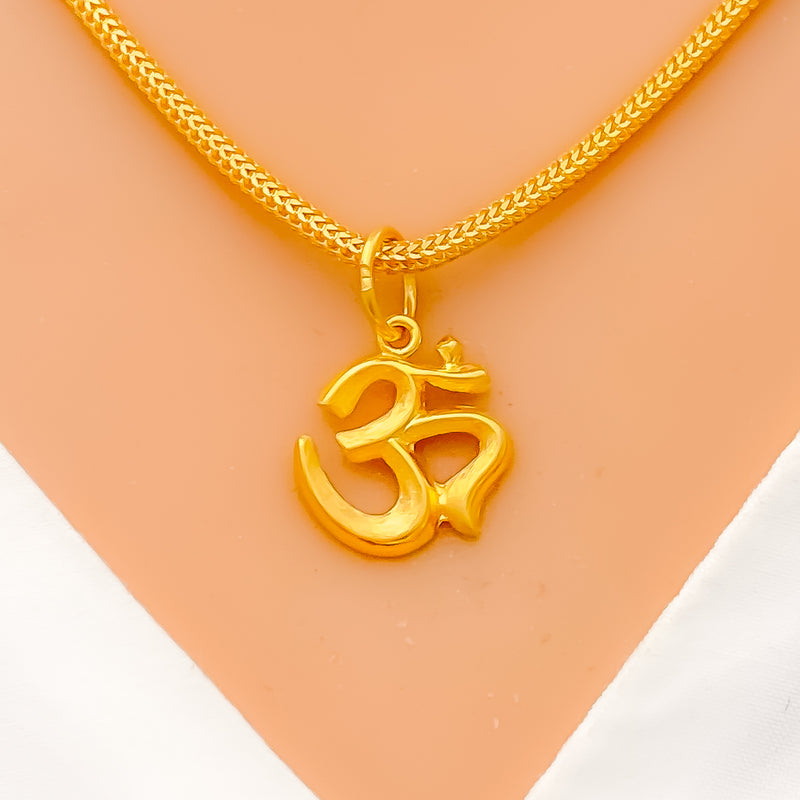 Dainty Delicate OM Pendant