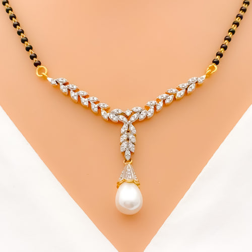 Sophisticated Pearl Drop Diamond +18k Gold Mangal Sutra