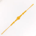 22k-gold-Dainty Attractive Floral Motif Bracelet