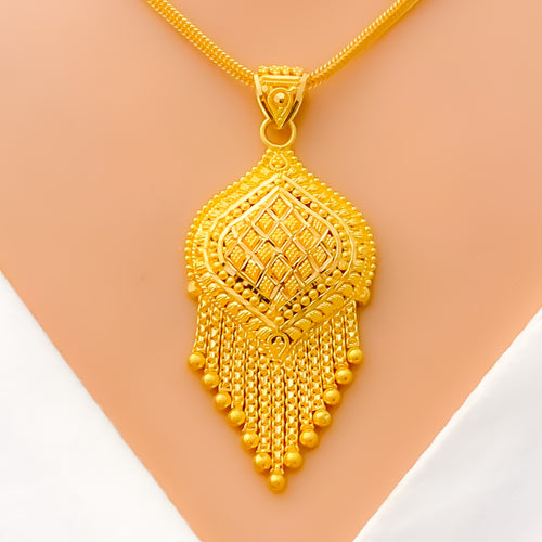 22k-gold-ornate-paisley-tassel-pendant