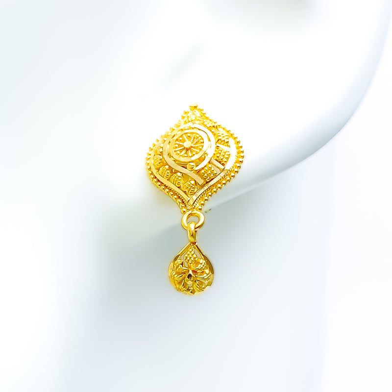 22k-gold-detailed-dangling-top-earrings