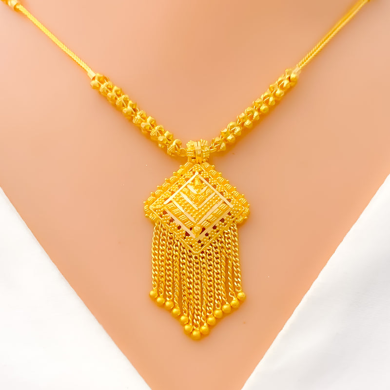 22k-gold-Dazzling Striped Mangal Sutra w/ Dangling Chains