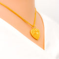 22k-gold-Reflective Evergreen Heart Pendant
