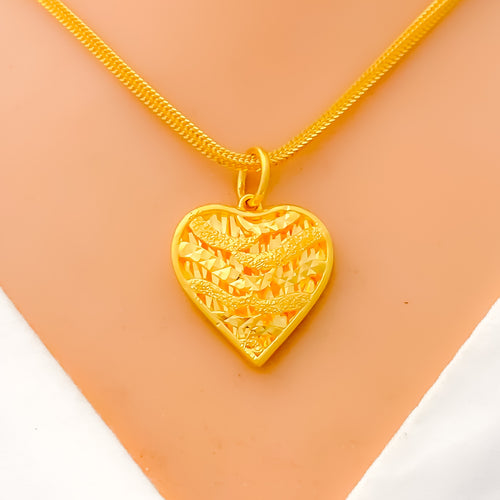 22k-gold-gorgeous-etched-heart-pendant