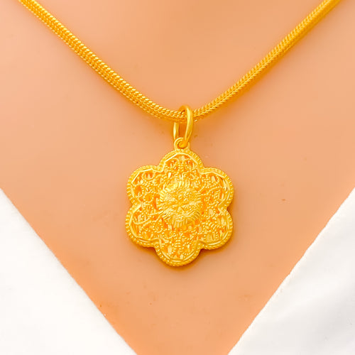 22k-gold-Chic Floral Filigree Pendant