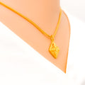 22k-gold-diamond-shaped-textured-pendant
