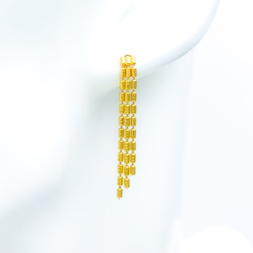 22k-gold-Versatile Graduating Hanging Earrings